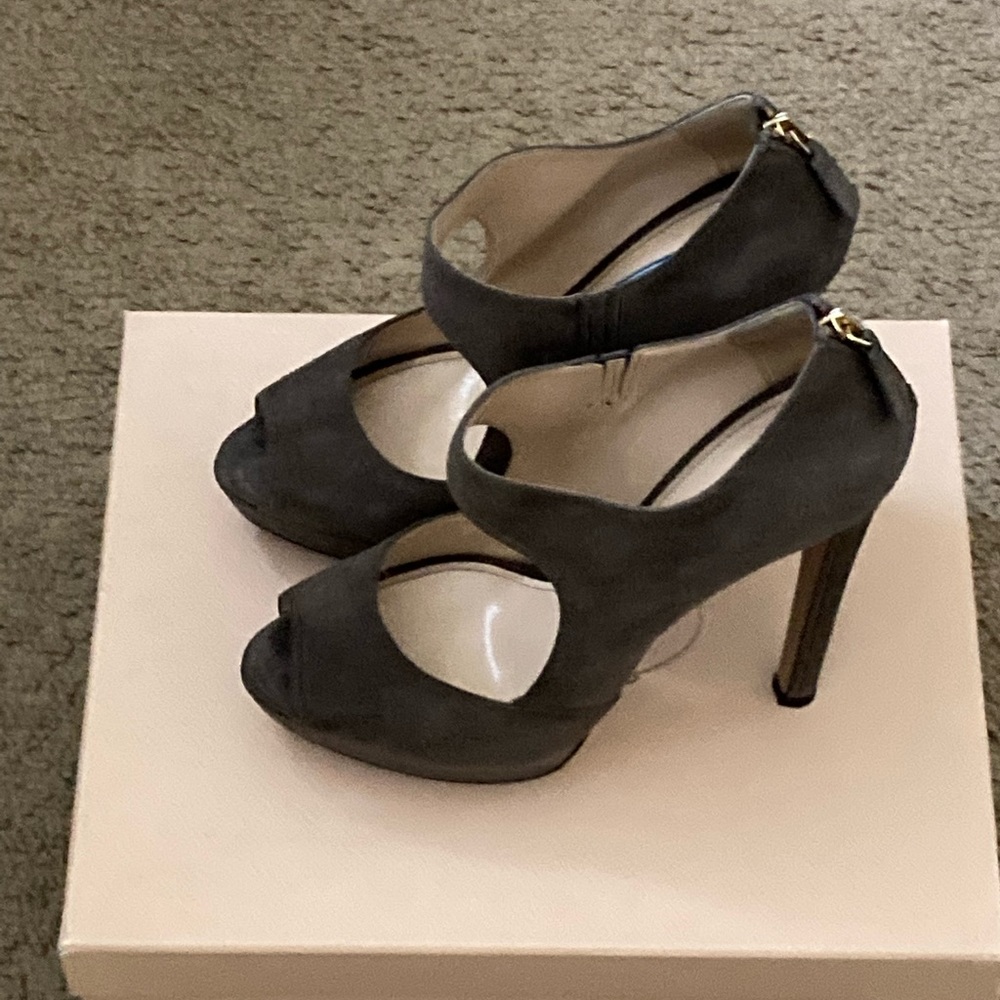 Prada heels 39.5